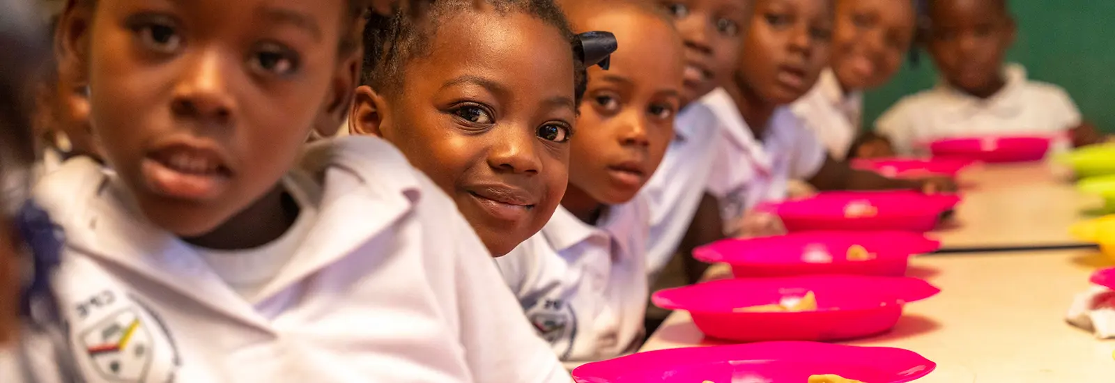 Desayuno Todos los Días Escolares por un Año
