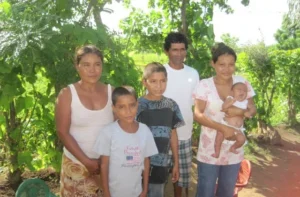 Reina Isabel, Ariel and their family