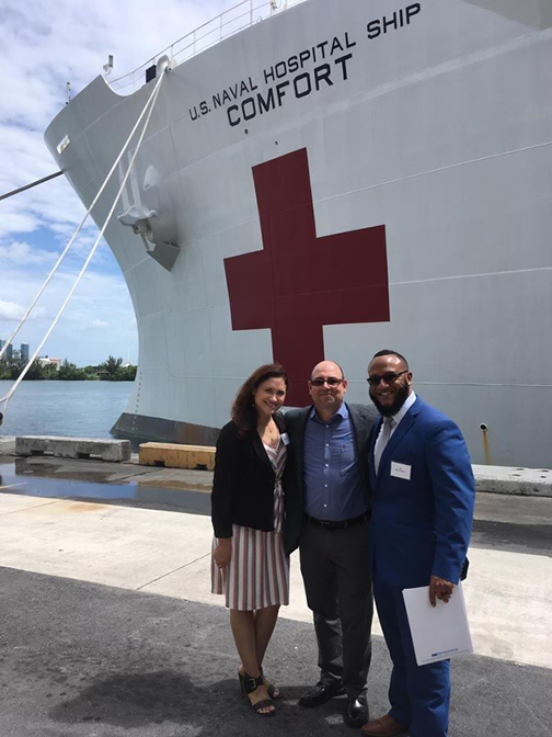 Food for the poor colleagues standing next to the USNS Comfort in Miami