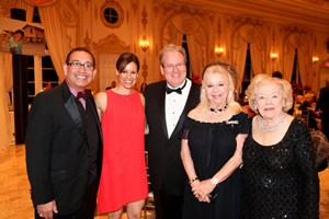 (L to R) Angel Aloma (Executive Director of Food For The Poor), Jenna Wolfe (co-anchor of NBC Weekend), Patrick Park (Grand Honorary Chair), Arlette Gordon and Dr. Elizabeth Bowden (Honorary Chairs)